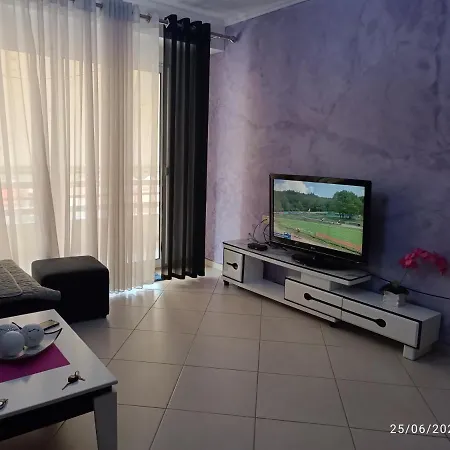Marinela Apartment Sarande